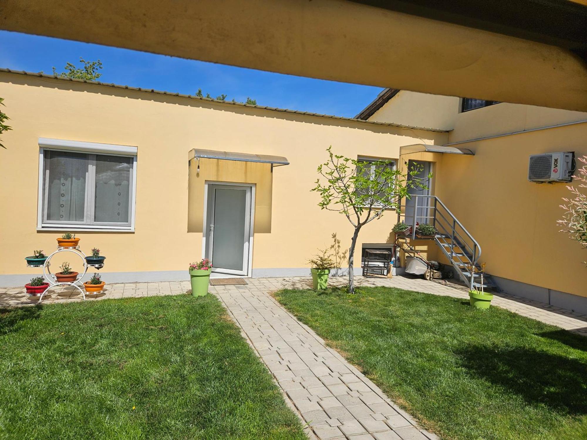 Apartments Kuca Aleksic Ni Exterior foto
