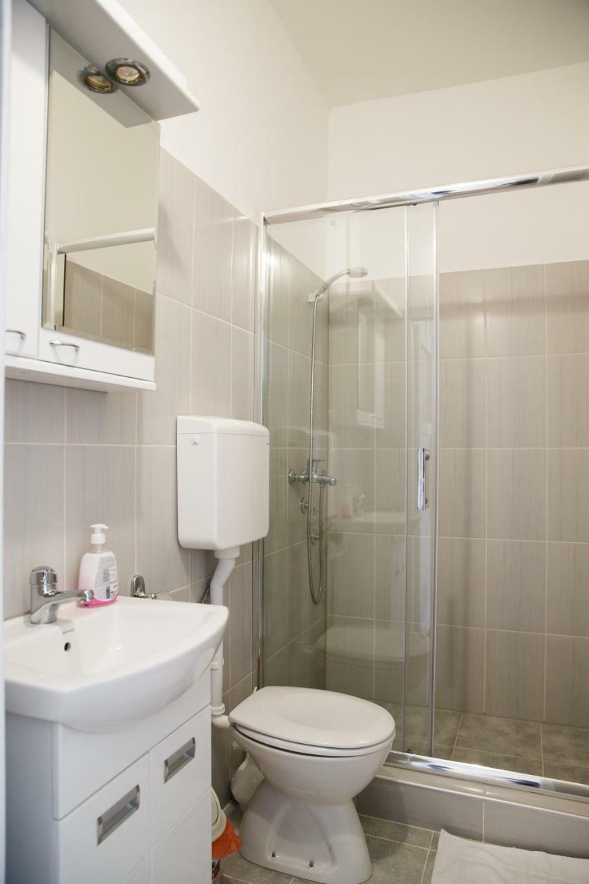 Apartments Kuca Aleksic Ni Exterior foto